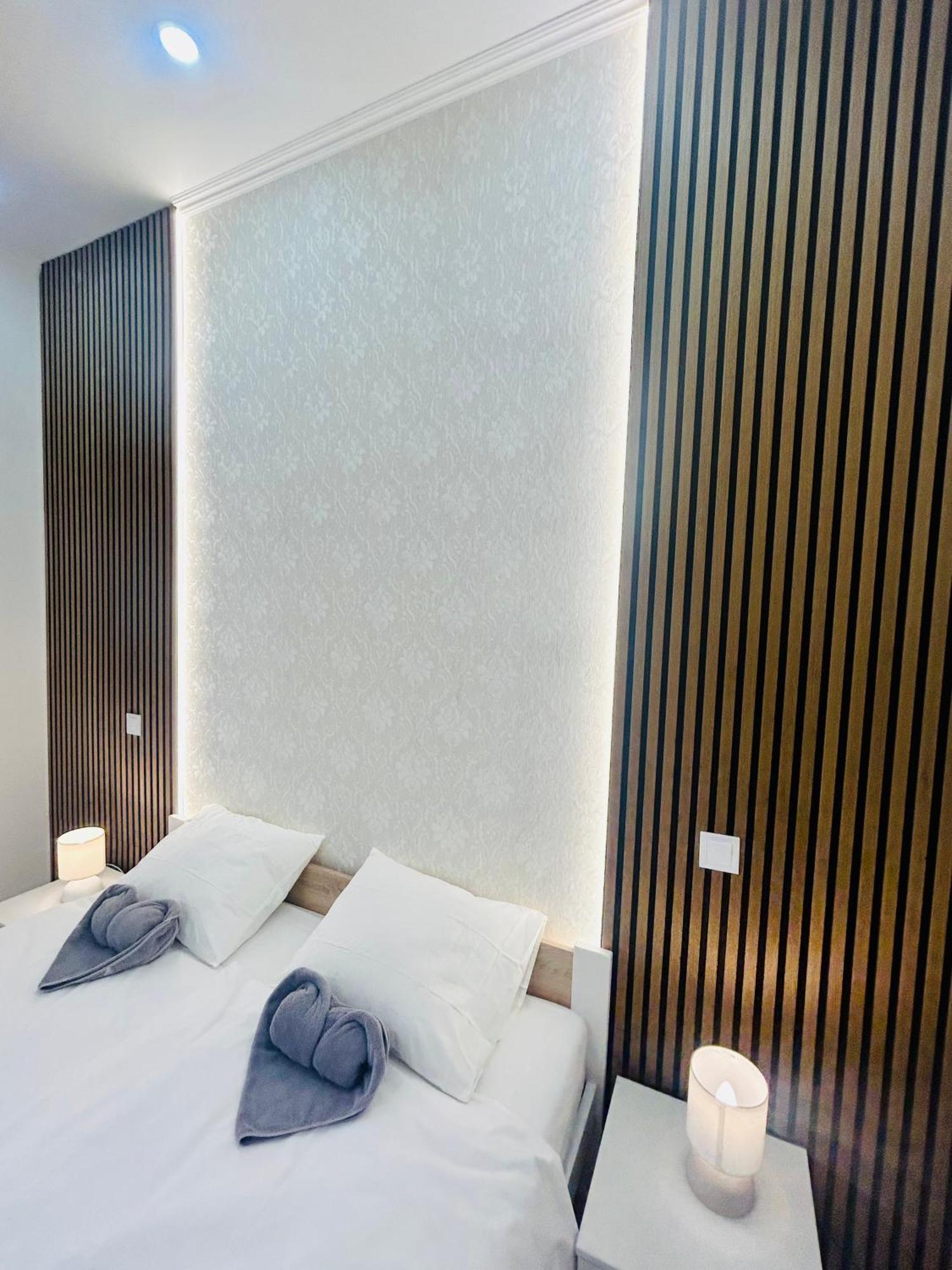 New Design & Style Apartments 50M From Wenceslas Square Praga Exterior foto